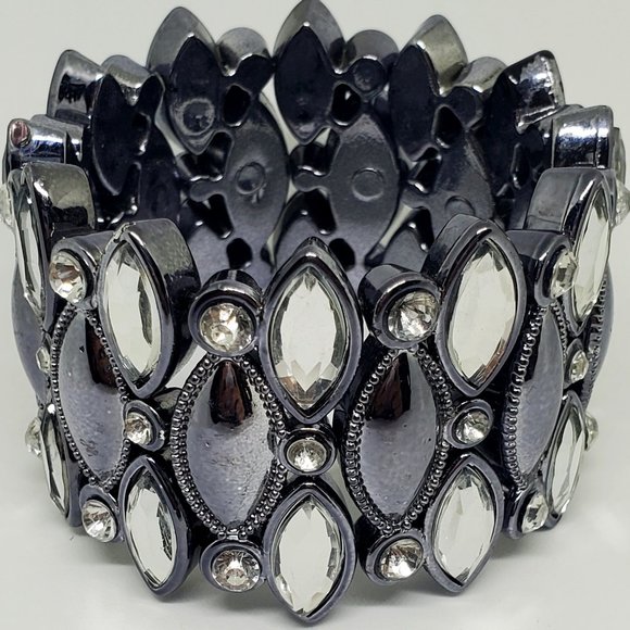 Silver Gray Wide Marquise Stone Stretch Bracelet - Picture 2 of 7